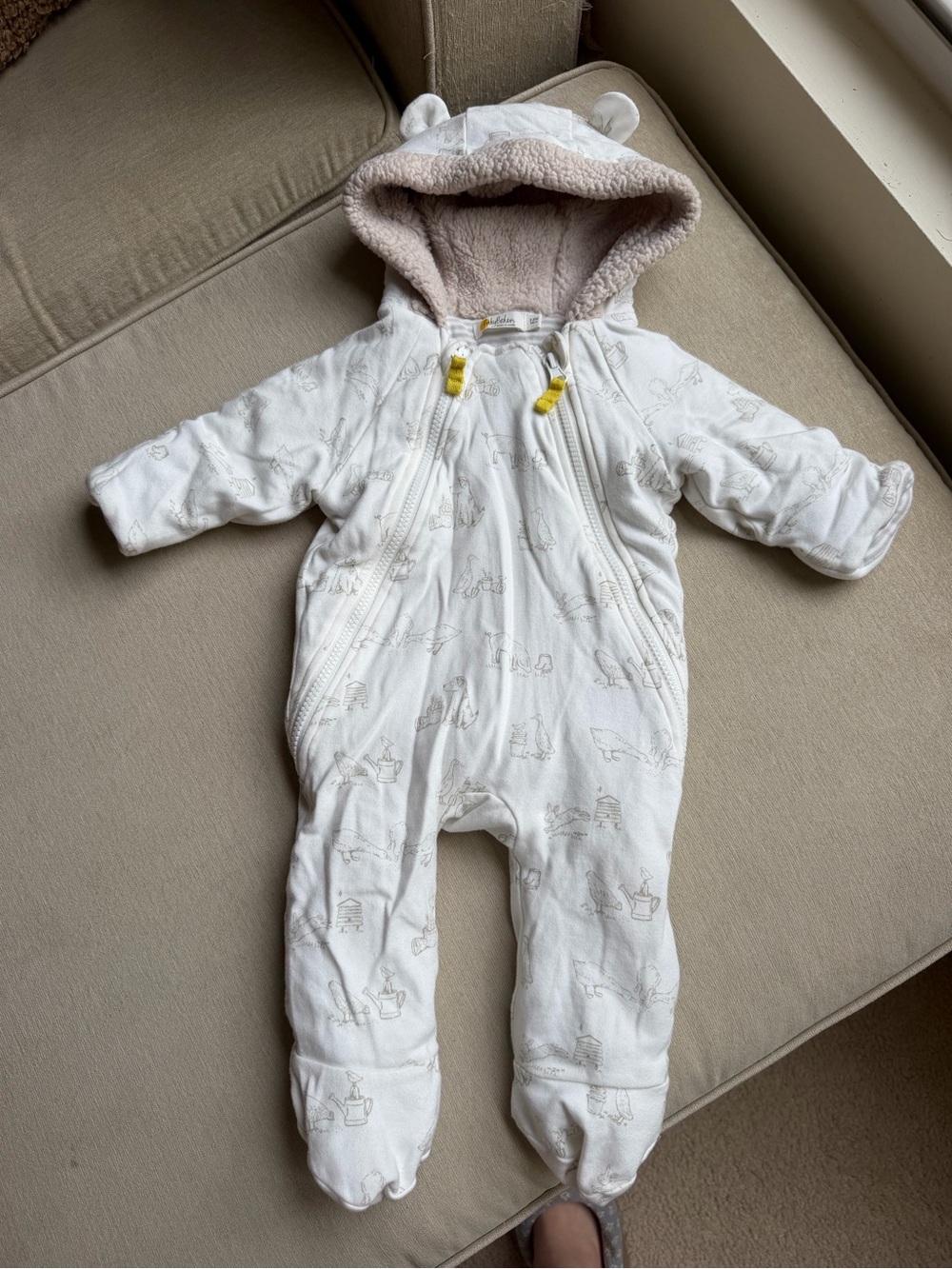 Baby boden Cozy White Hooded Baby Footed One-Piece with Sherpa Lining